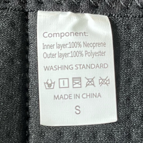 NWOT Waist Trainer Size S - Picture 3 of 3